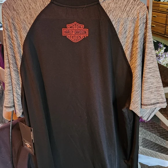 Harley-Davidson Black and Gray Men's Shirt - Picture 2 of 2